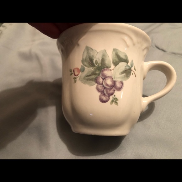 Pfaltzgraff Grapevine complete set - Picture 8 of 9